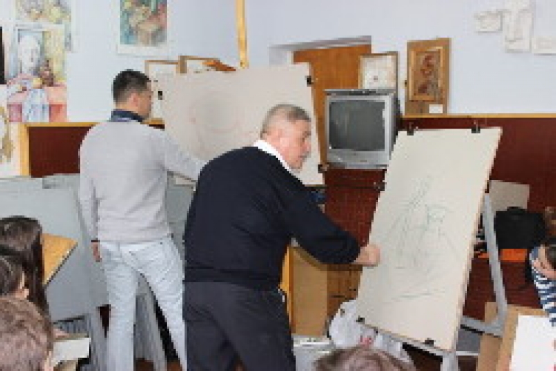 Молдавские художники показали мастер-класс в Чадыр-Лунге