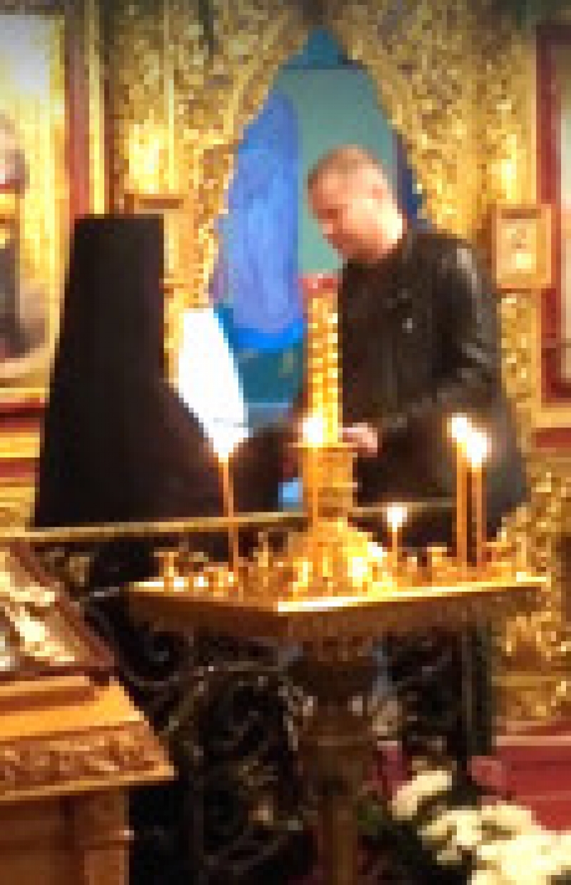 Глава Чадыр-Лунги подарил монастырю сертификат на 50 тыс.леев