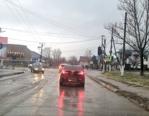 Гололед в Чадыр-Лунге: городские службы работают в экстремальных условиях